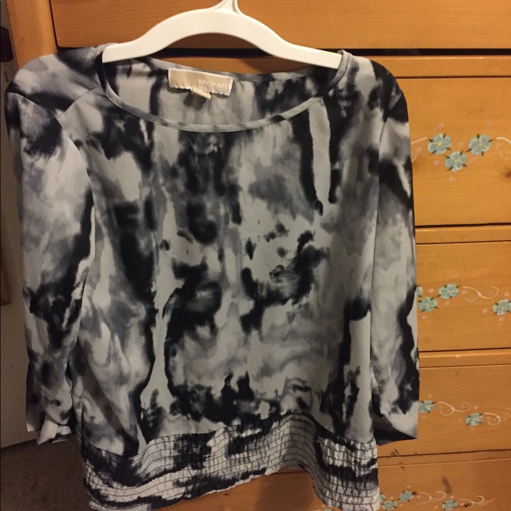 MICHAEL KORS BLACK AND WHITE TOP